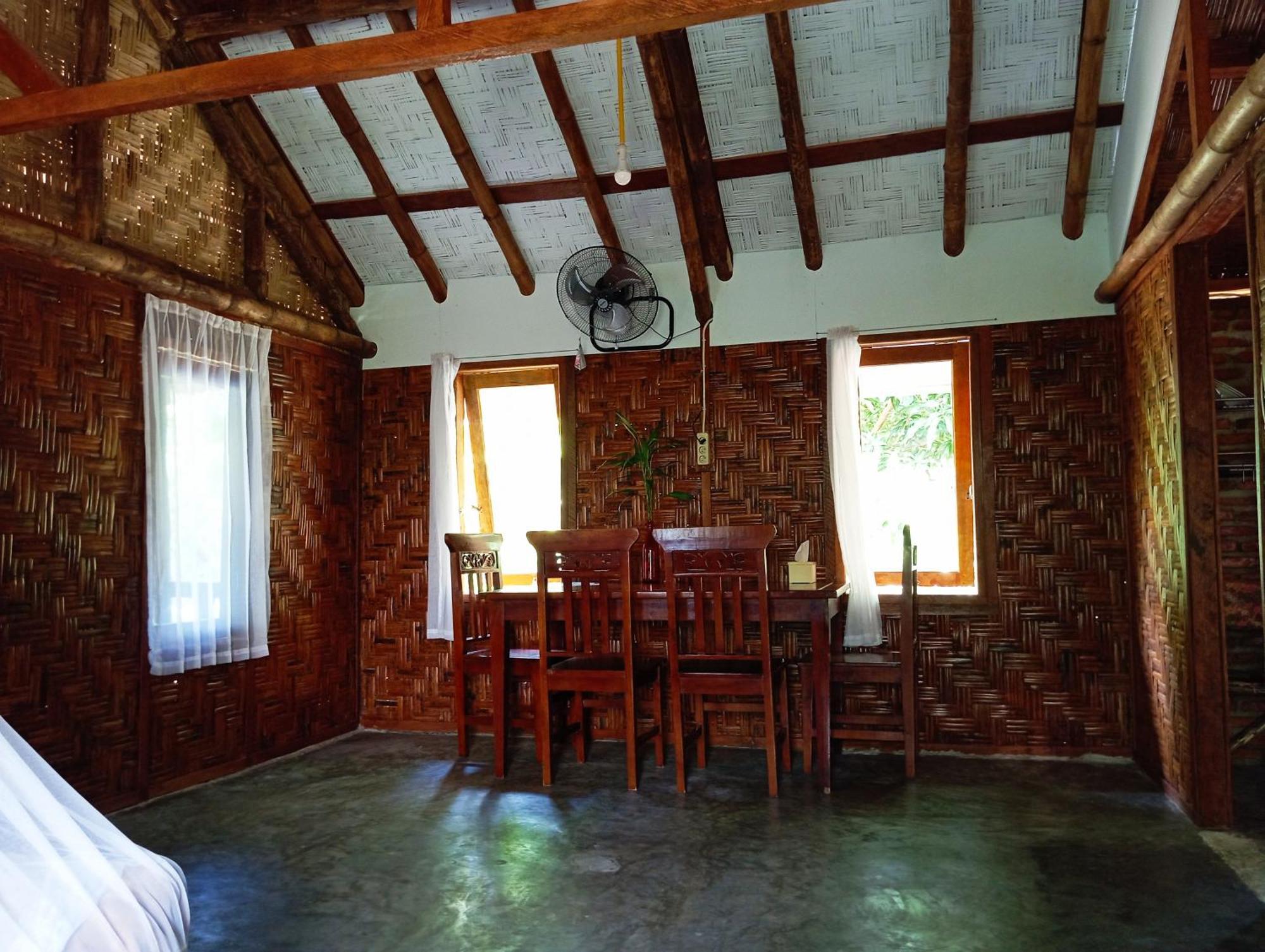 Magpie Homestay & Jungle Trekking Especially For Guest Trekking With Us Букит-Лаванг Экстерьер фото